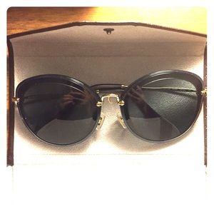 Authentic Miu Miu oversize cat-eye sunglasses 54mm
